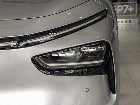 2025�� 702 �������� Max