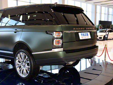 2022�� 5.0 SC V8 565PS SVA�۷��ذ�