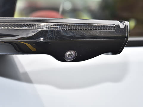 2025�� �Ŀ� Ultra���̰�