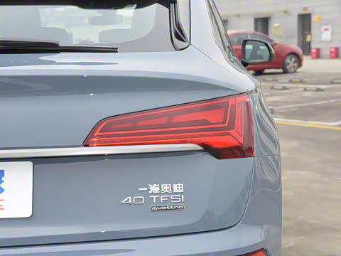 2022�� 40 TFSI RS�׼�ȼ����