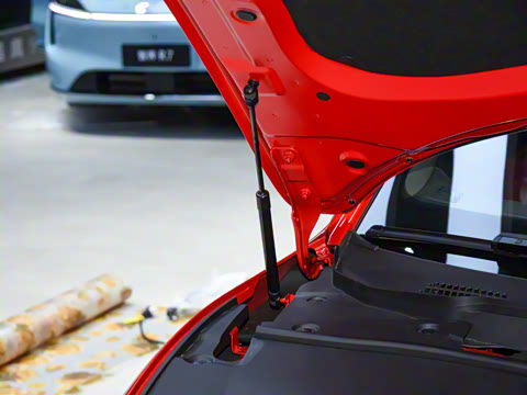 2025�� 703km Ultra�˶���