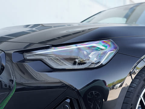 2025�� M240i xDrive