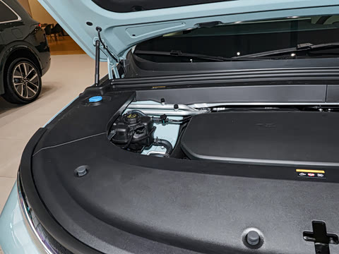 2025�� Pro ���ܻ��°�