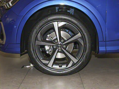 2025�� quattro 45�����ذ� 35TFSI ʱ�ж�����