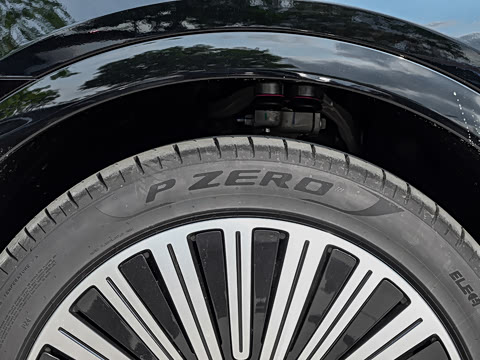 2025�� ���� Ultra�� 52kWh 5����