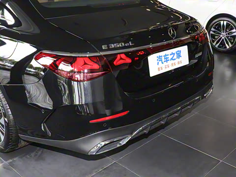 2024�� E 350 e L ���ʽ��϶����˶��γ�