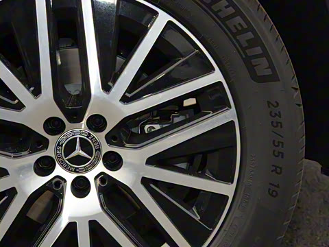 2023�� GLC 260 4MATIC ����SUV