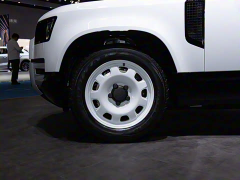 2024�� 90 3.0T P400 HSE