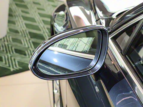 2024�� V8 Edition 8