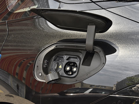 2025�� Pro�����