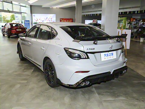 2025�� 1.5T XLINE �����