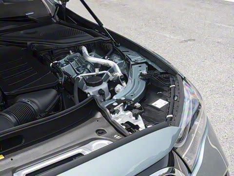 2025�� �Ŀ� E 300 ʱ�����˶���