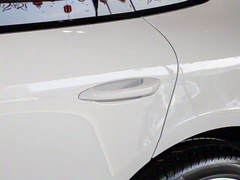 2020�� Macan 2.0T