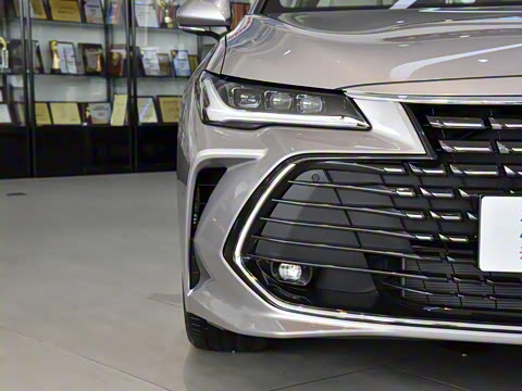 2023�� 2.0L XLE������