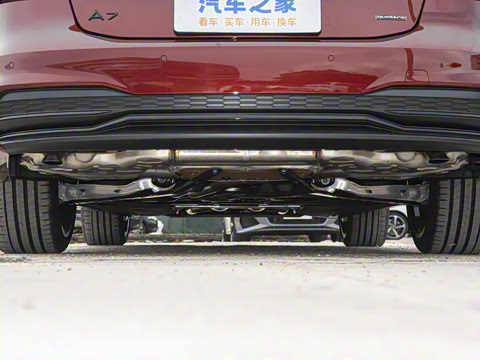 2025�� 55 TFSI quattro ������