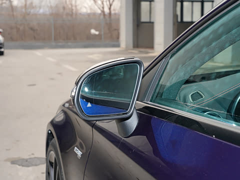 2019�� AMG C 43 4MATIC ���ܳ�