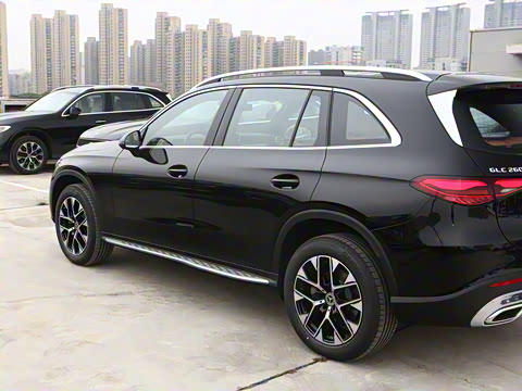 2023�� �Ŀ� GLC 260 L 4MATIC ������ 7��