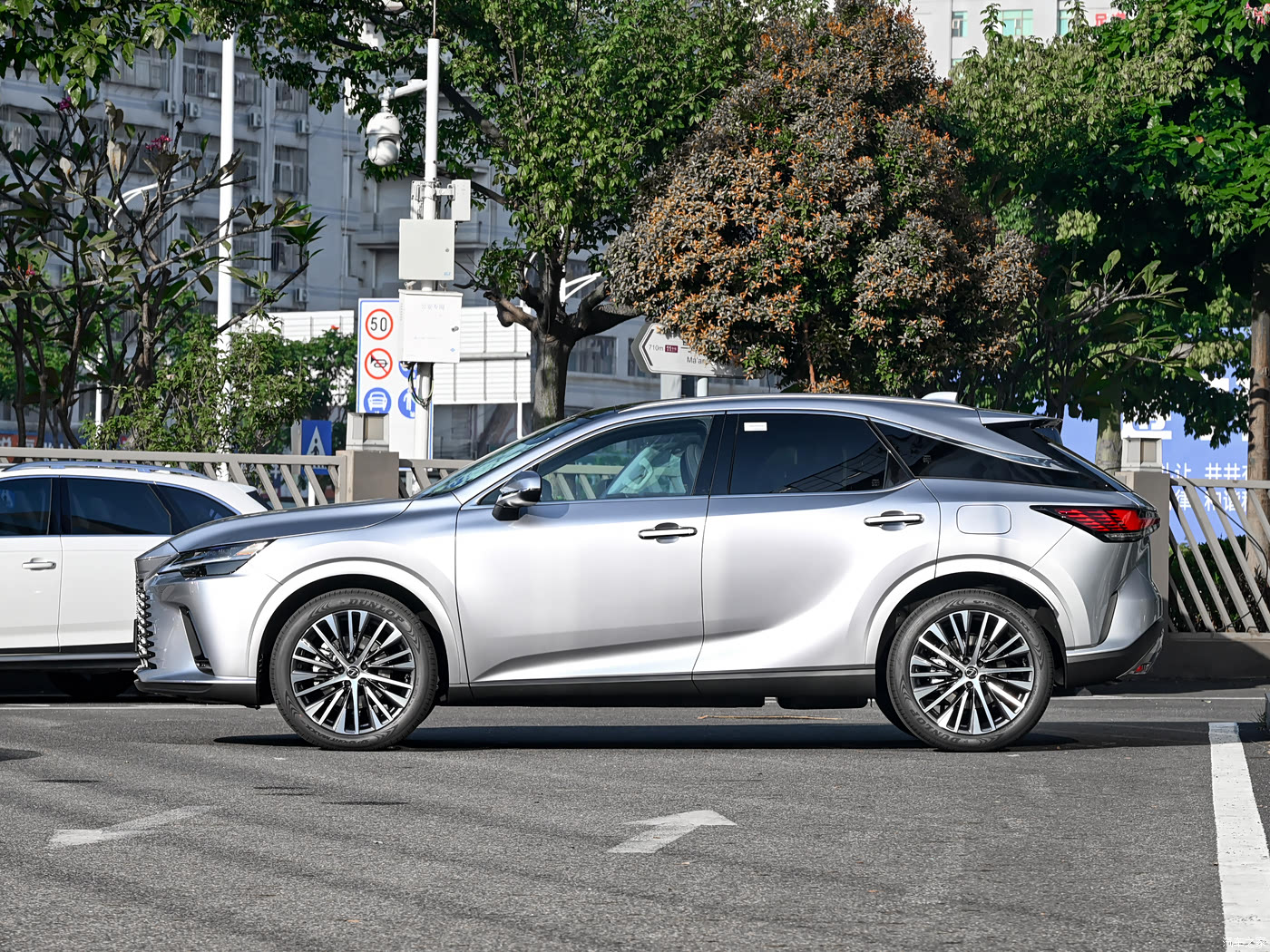 雷克萨斯rx新能源车系