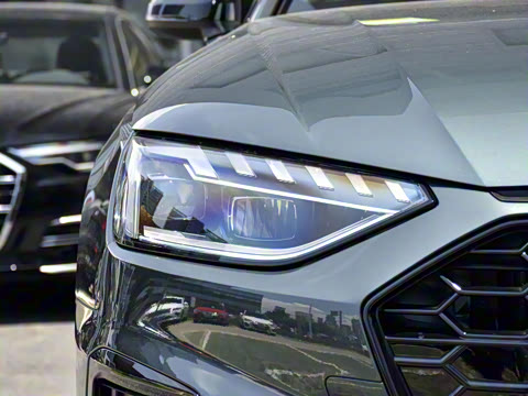 2025�� 200���������� 40 TFSI ����������