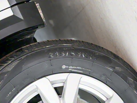 2025�� 1.6T �����