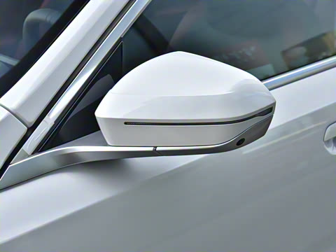 2025 xDrive 50L M˶װ