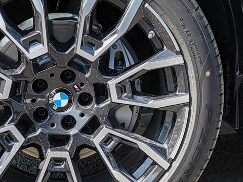 2025�� xDrive 40Li M�˶���ҹ��װ