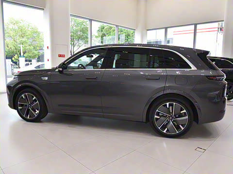 2025�� Pro ���ܻ��°�