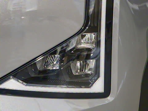 2025�� 530 Light