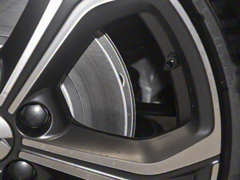 2025�� 75kWh Touring