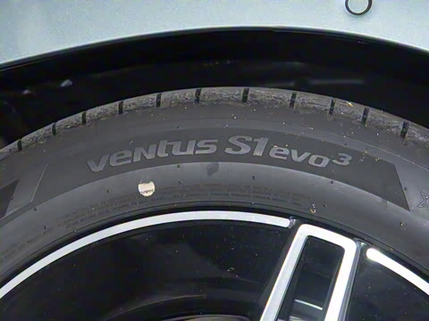 2025�� �Ŀ� E 300 ʱ�����˶���