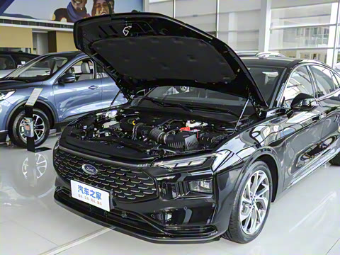 2025�� 2.0T EcoBoost ������