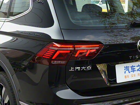 2023�� �Ŀ� 380TSI �Զ�����R-LineԽ����7��