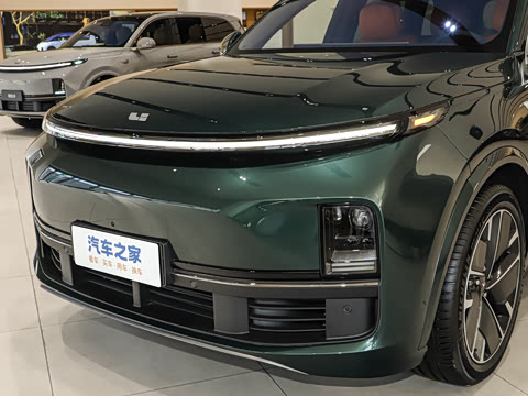 2025�� Ultra ���ܻ��°�