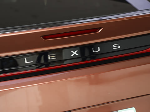 2023�� 450e �������а�