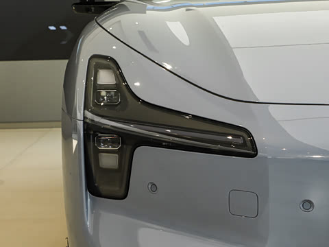 2025�� 502 ������ Max