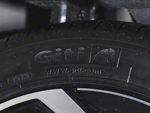 2025�� �Ŀ� 300TSI R-Line