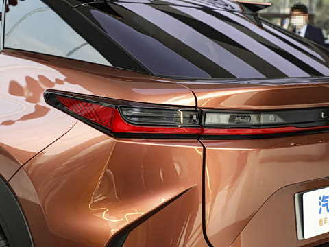 2023�� 450e �������а�