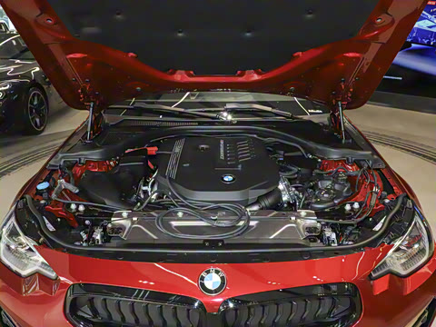 2025�� M240i xDrive