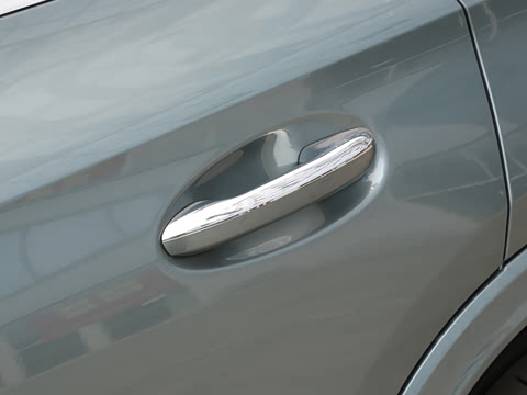 2025�� �Ŀ� GLC 260 L 4MATIC ������