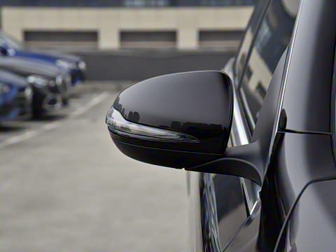 2022�� GLC 260 L 4MATIC ������