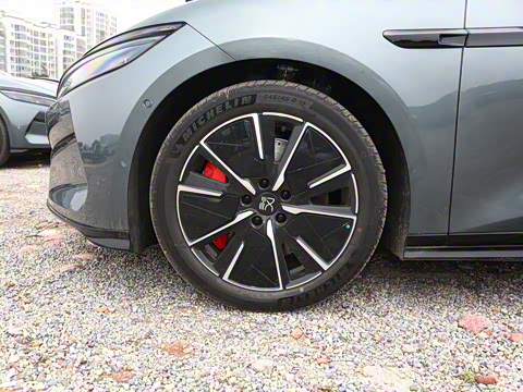 2025�� EV 701KM�����״�������