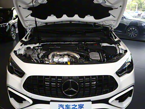 2025�� AMG GLA 35 4MATIC