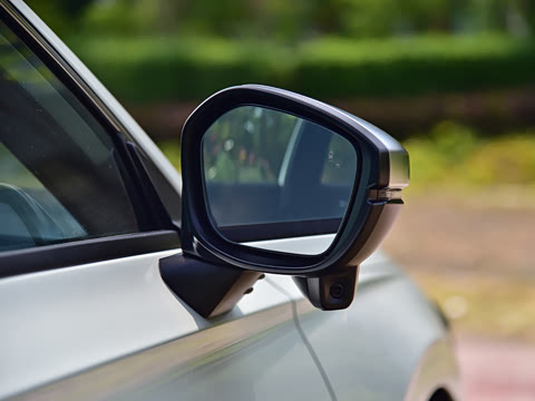 2023�� 2.0L e:HEV ���ٰ�