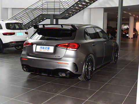 2022�� AMG A 35 4MATIC