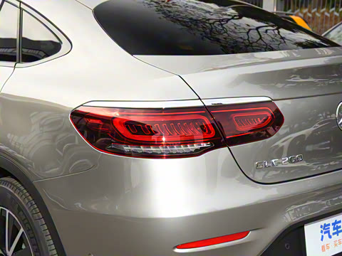 2023�� GLC 260 4MATIC ����SUV