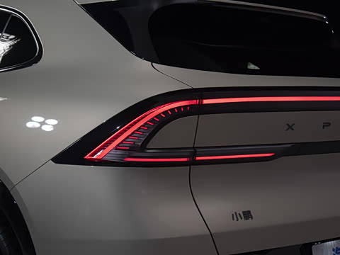 2025�� 702 �������� Ultra