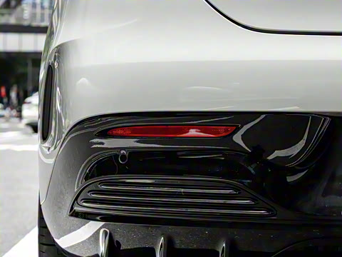 2023�� AMG EQE 53 4MATIC+