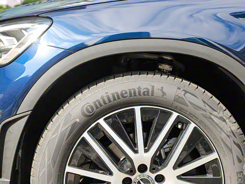 2023�� GLC 260 4MATIC ����SUV