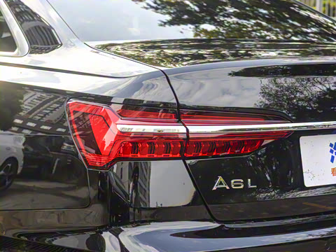 2025�� �Ŀ� 55 TFSI quattro ����������