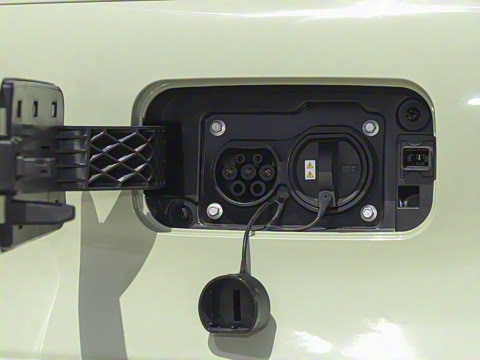 2025�� Pro 201km ���ư�